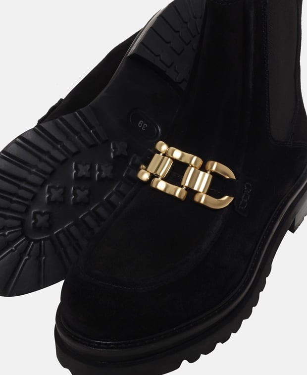 Chelsea Boots
