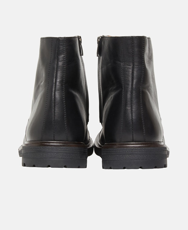 Schnürstiefeletten