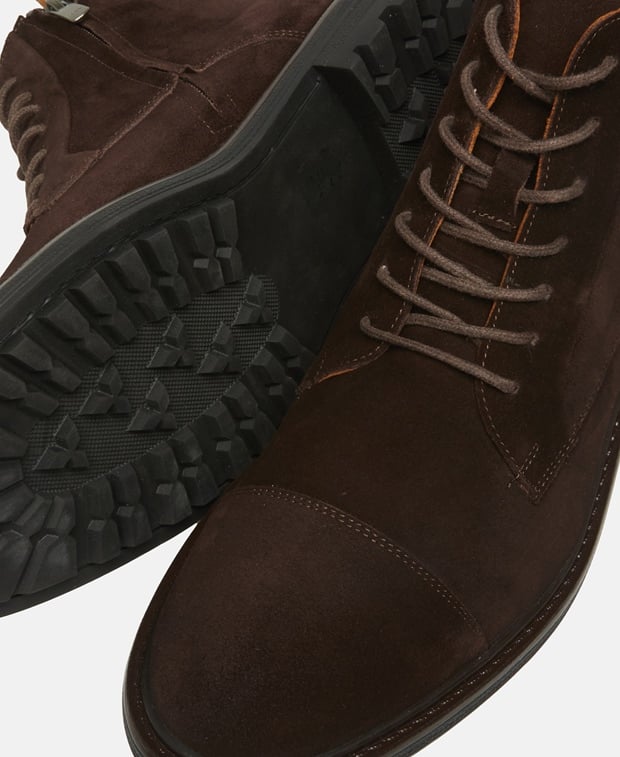 Schnürstiefeletten