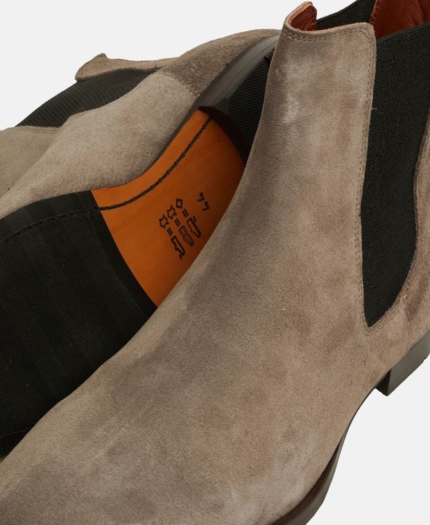 Chelsea Boots