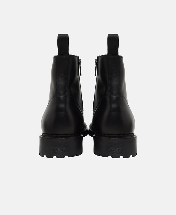 Schnürstiefeletten