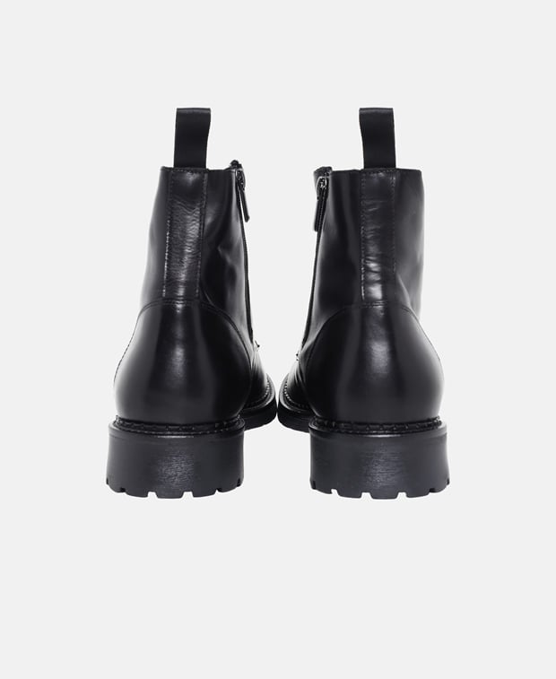 Schnürstiefeletten