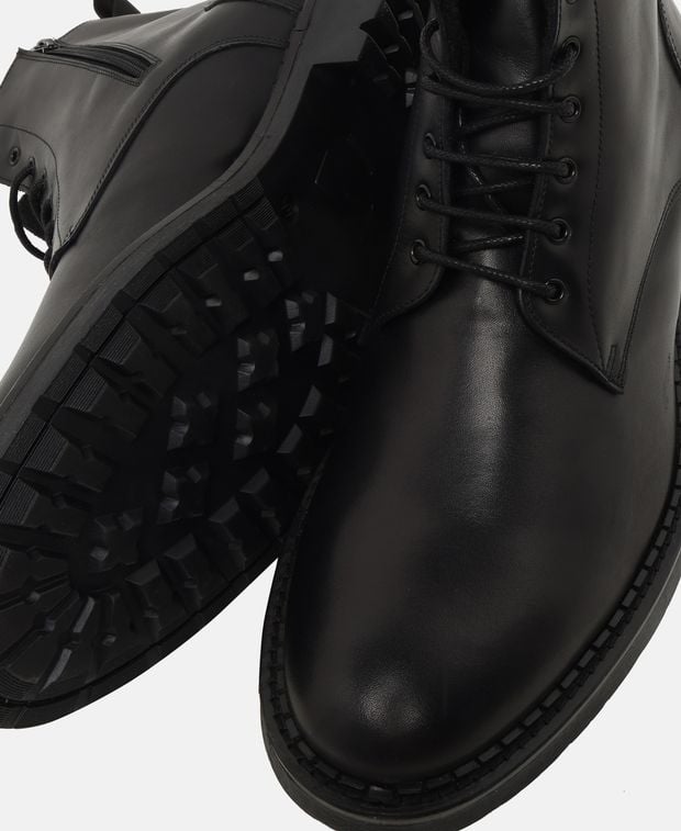 Schnürstiefeletten