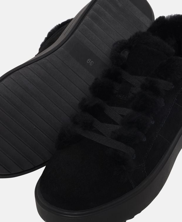 Sneaker