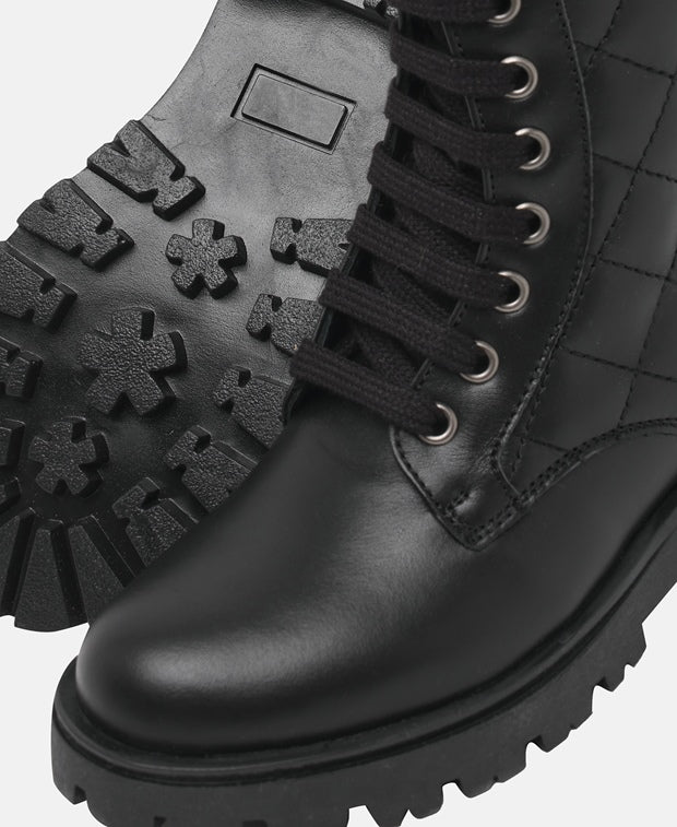 Schnürboots