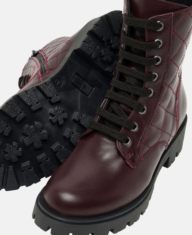 Schnürboots