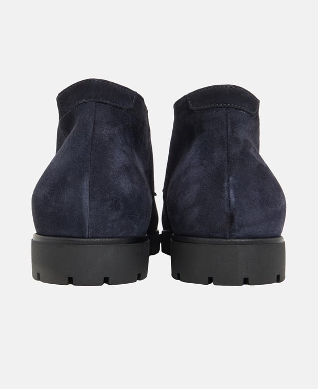 Schnürschuhe