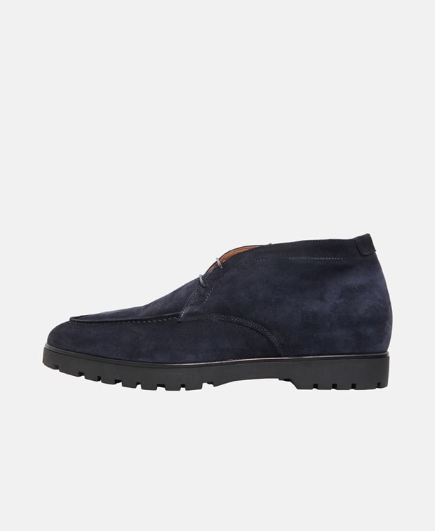 Schnürschuhe