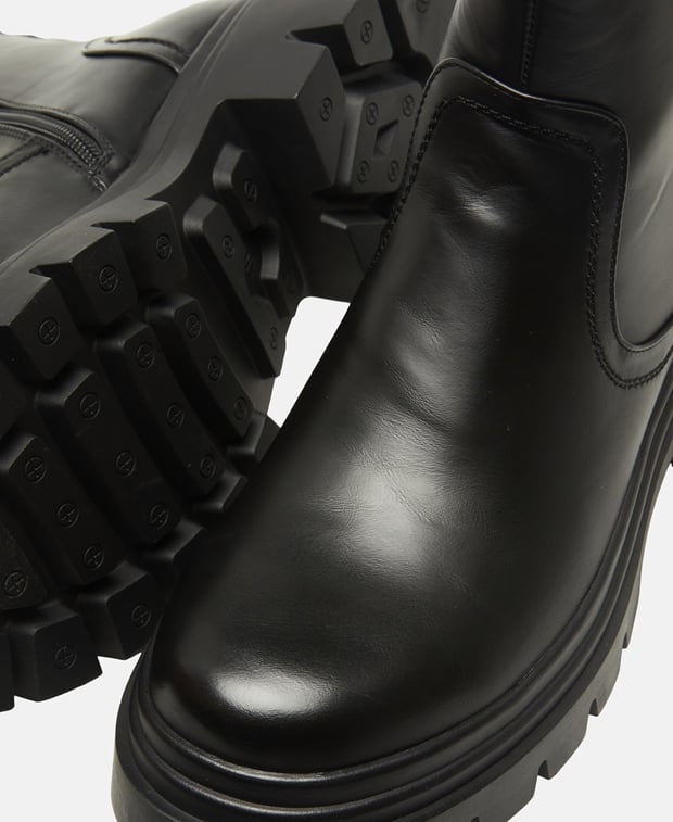 Chelsea Boots