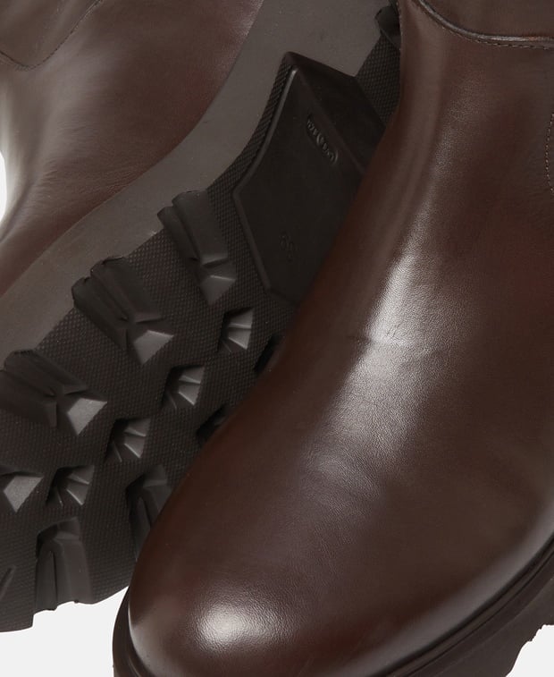 Wadenhohe Stiefel