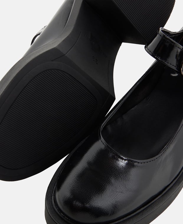 Mary Jane Pumps