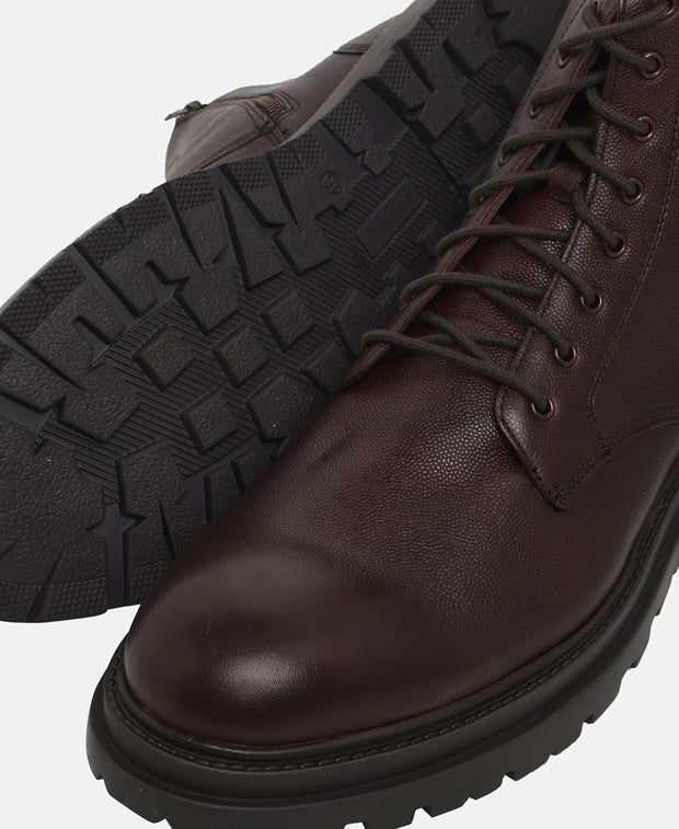 Schnürstiefeletten