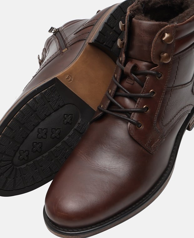 Schnürboots