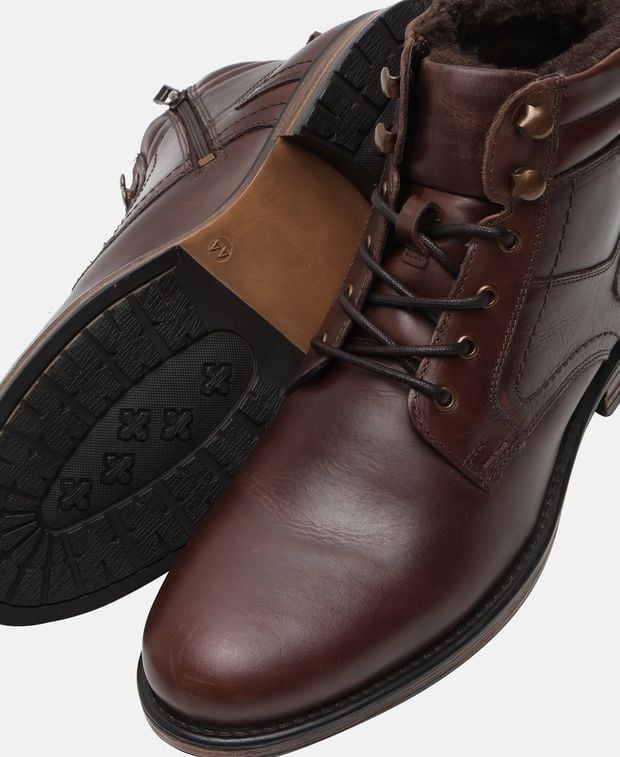 Schnürboots