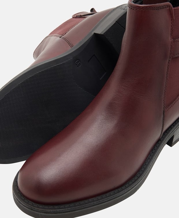 Chelsea Boots