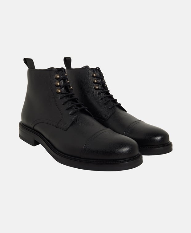 Schnürstiefeletten