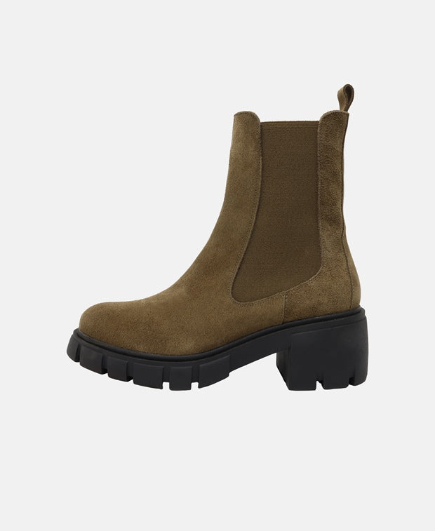 Chelsea Boots