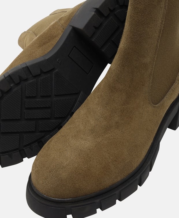 Chelsea Boots