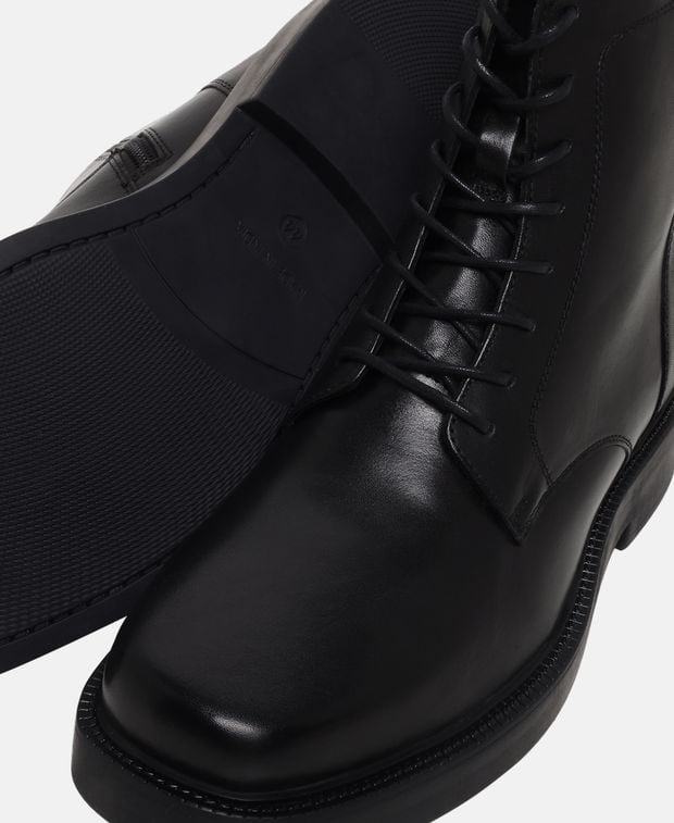 Schnürboots