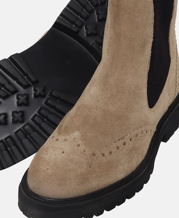 Chelsea Boots