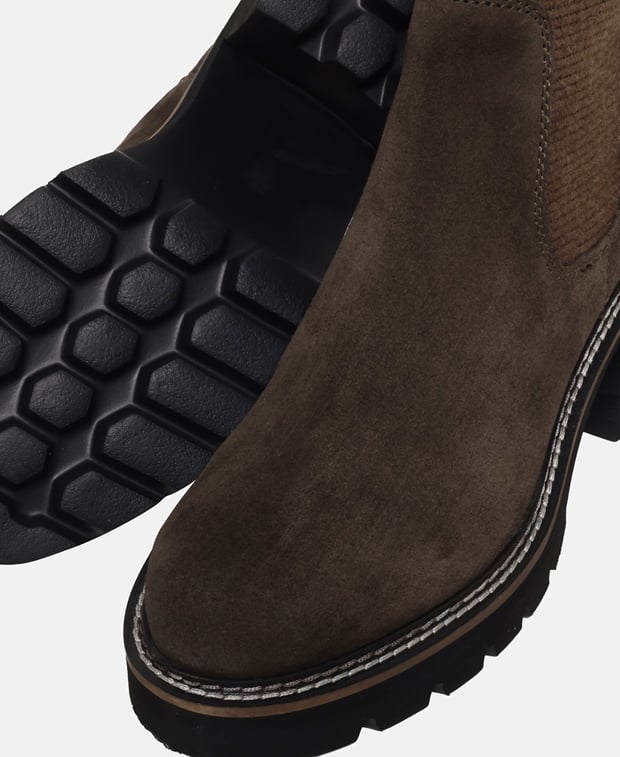 Chelsea Boots