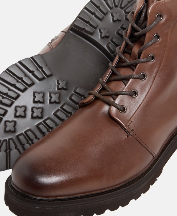 Schnürstiefeletten