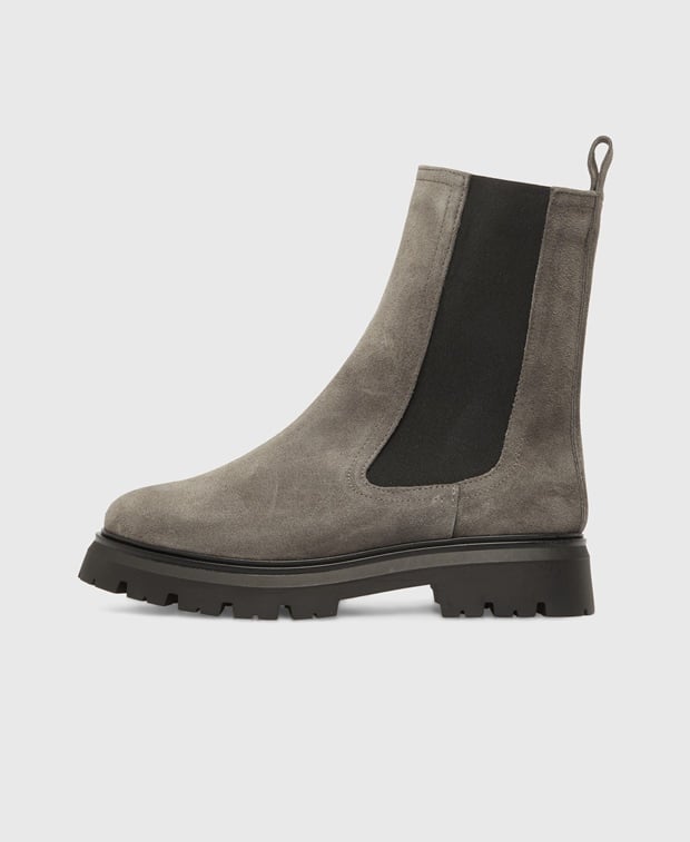 Chelsea Boots