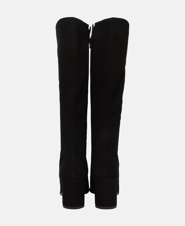 Wadenhohe Stiefel