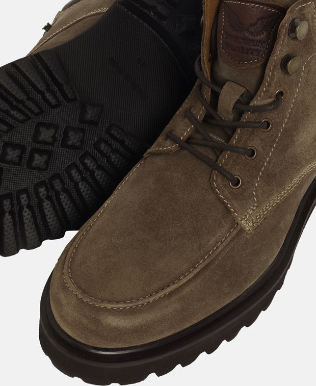 Schnürstiefeletten