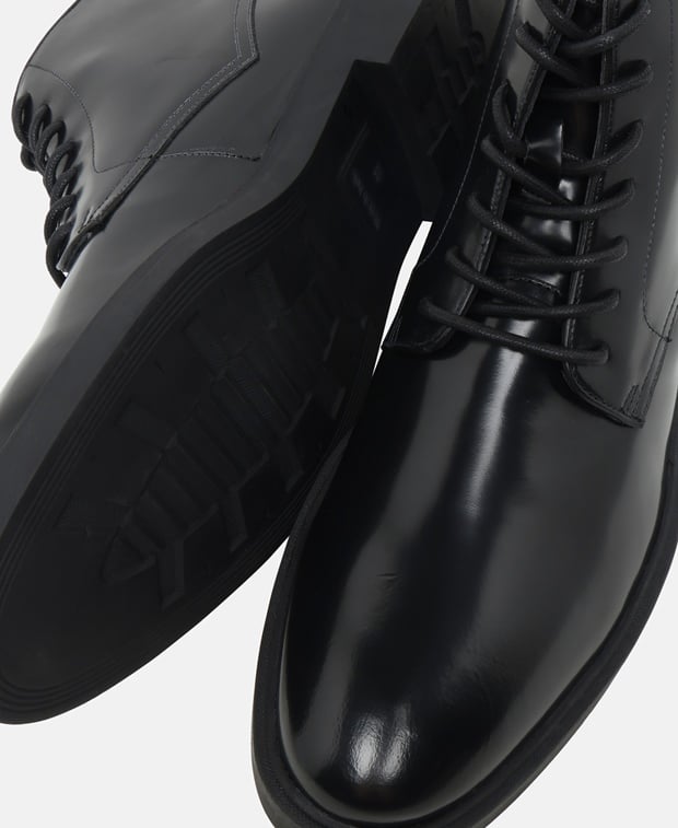 Schnürstiefeletten