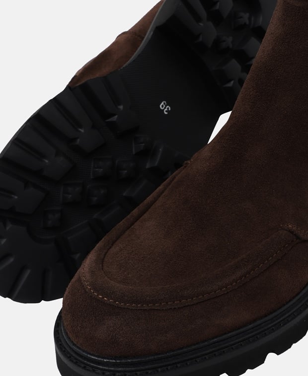 Chelsea Boots