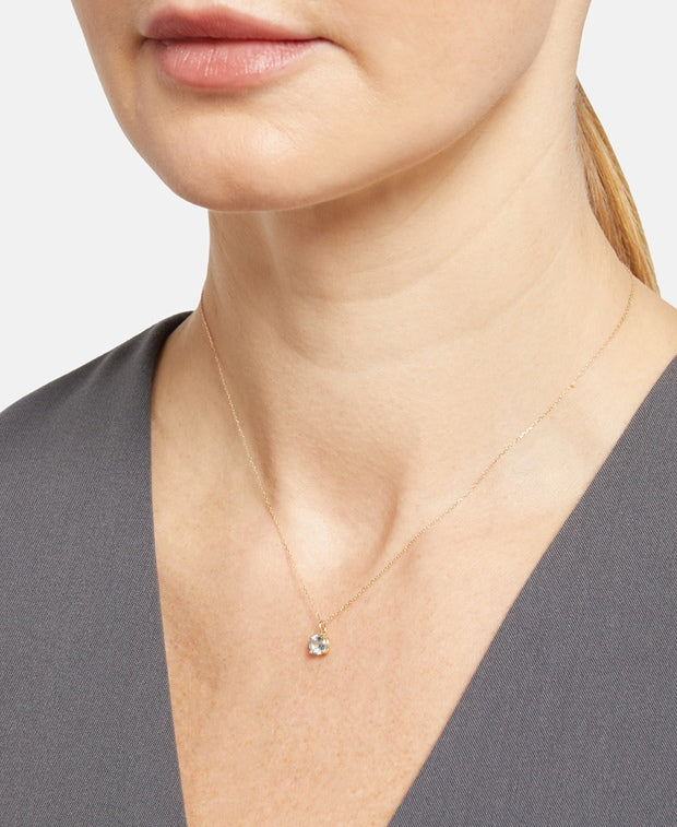 Halskette mit Anhänger