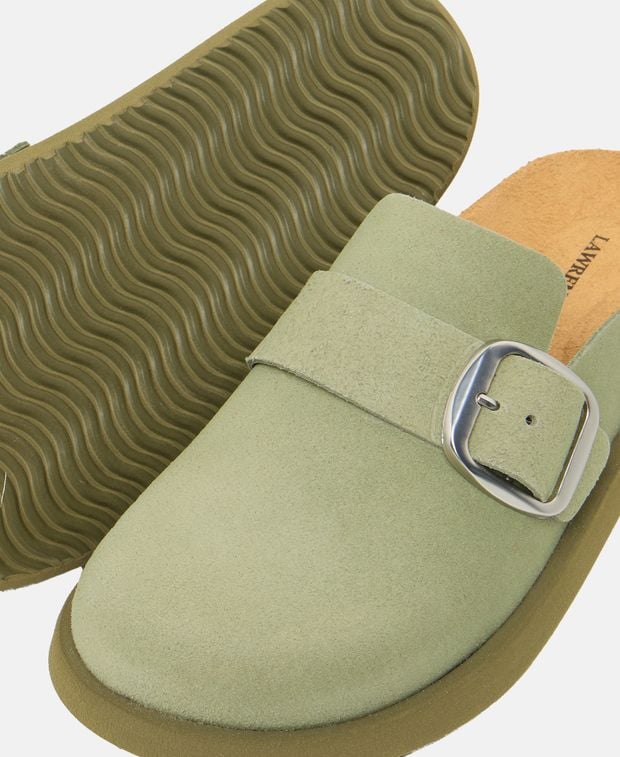 Clogs