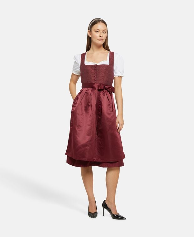 Dirndl mit Schürze