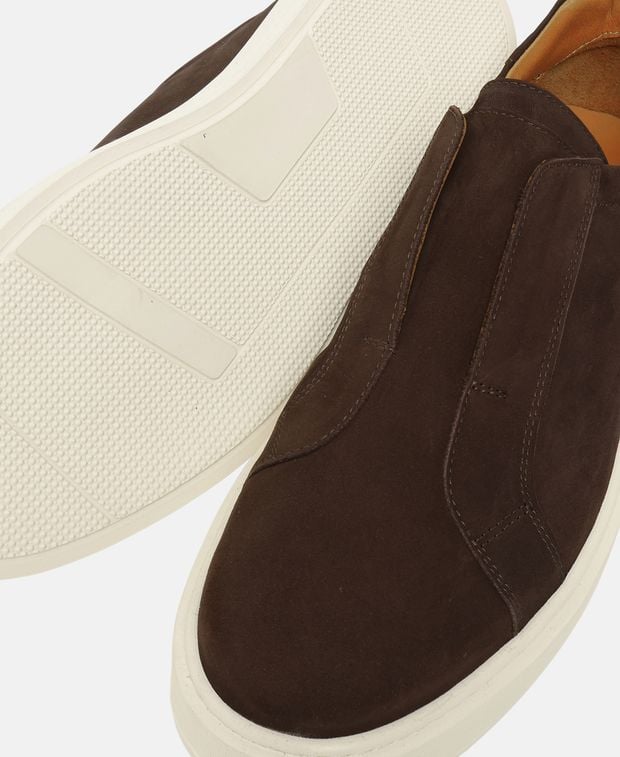 Slip-on Sneaker