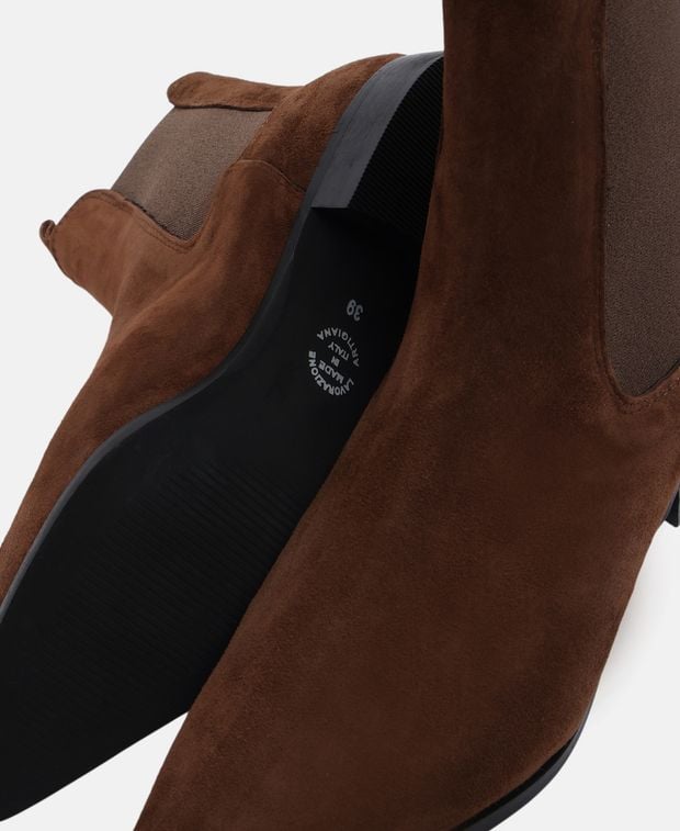 Chelsea Boots