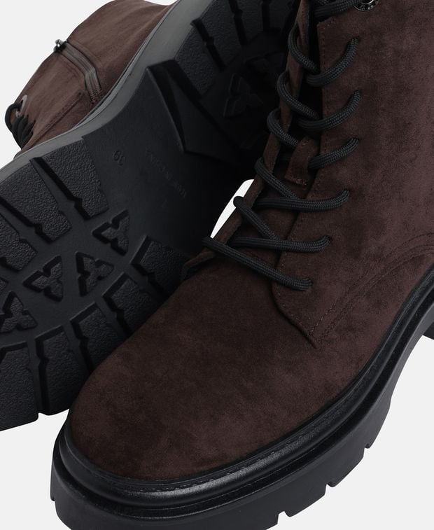 Schnürstiefeletten