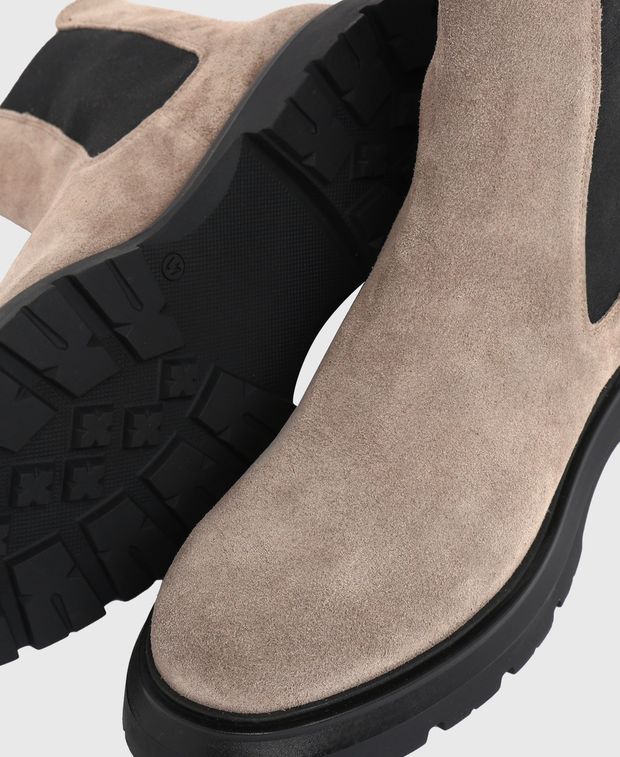 Chelsea Boots