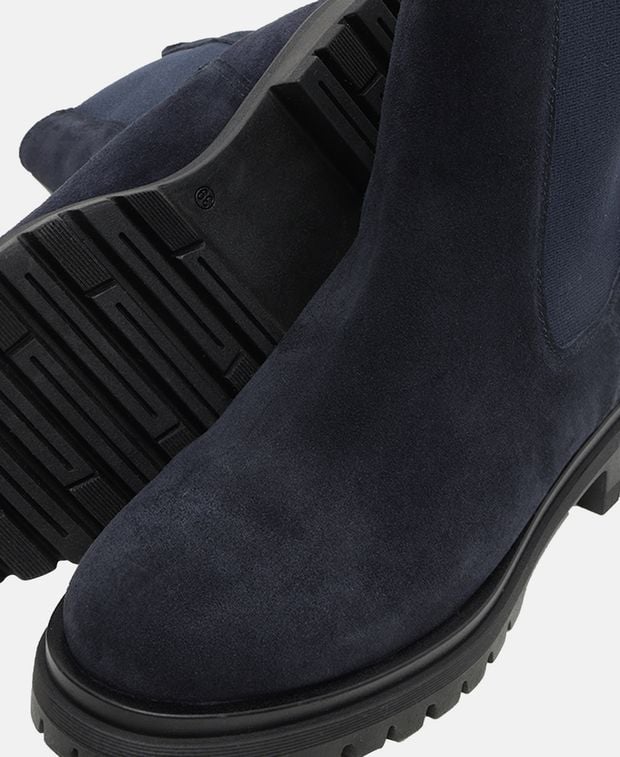 Chelsea Boots