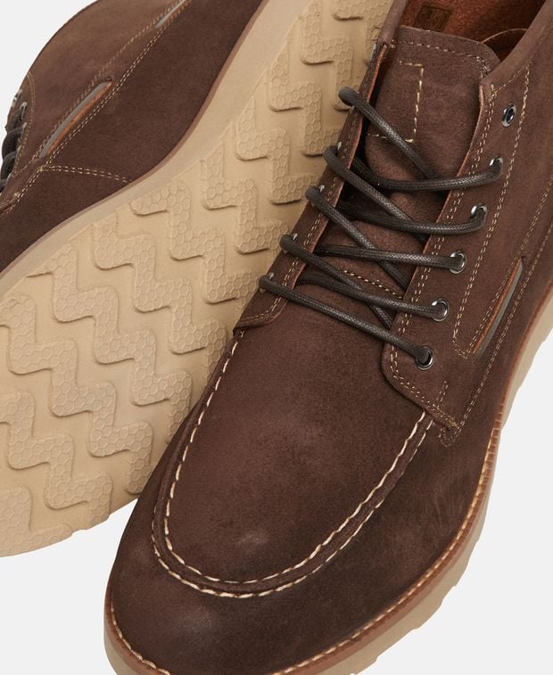 Schnürboots