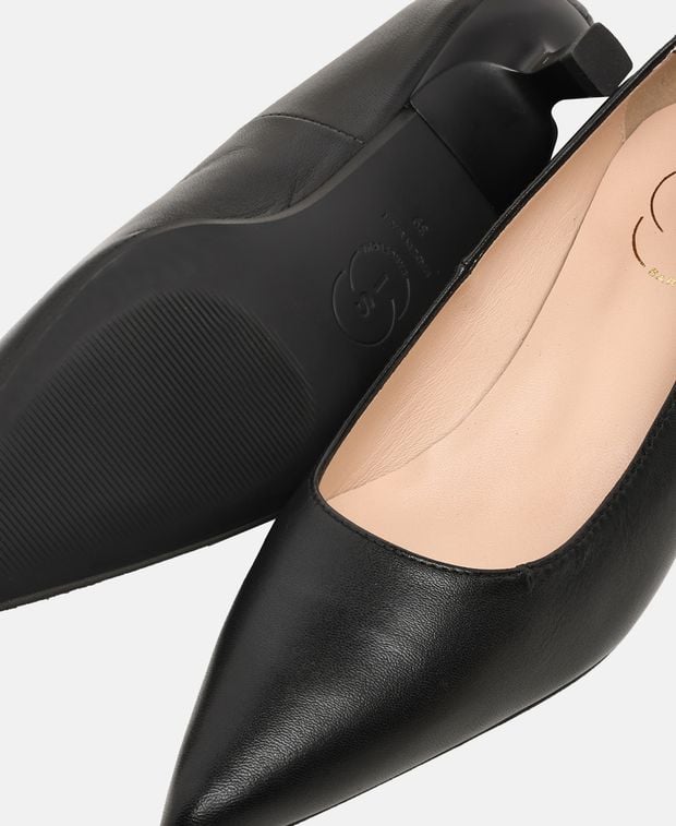 Pumps Tibet