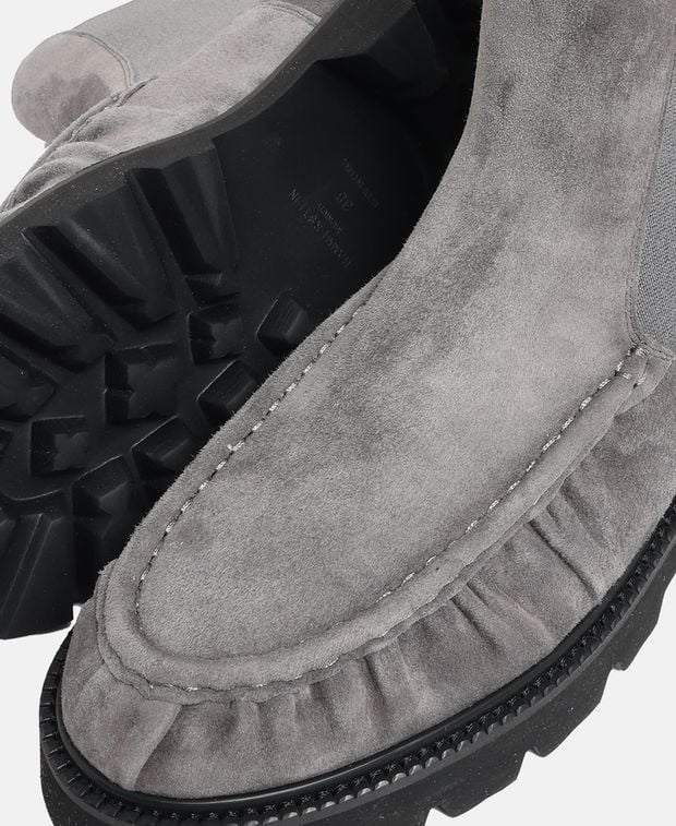 Chelsea Boots