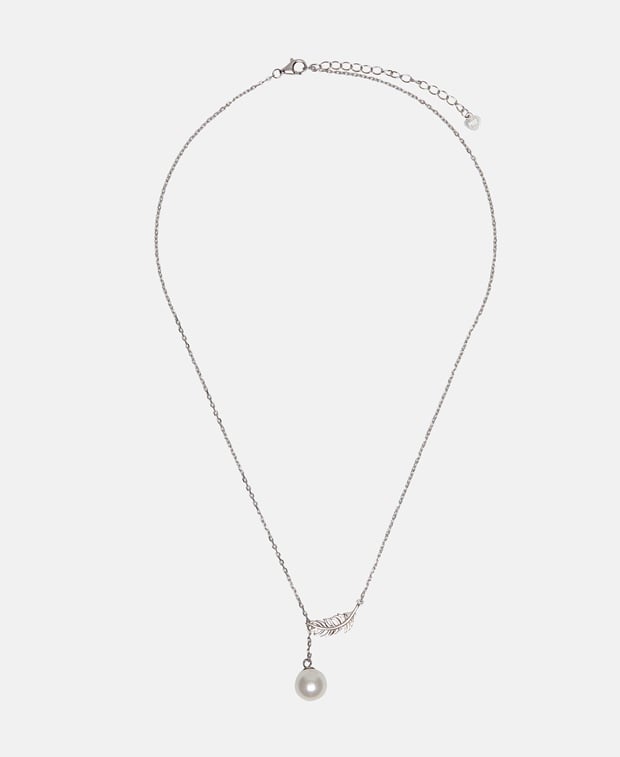 Halskette mit Anhänger