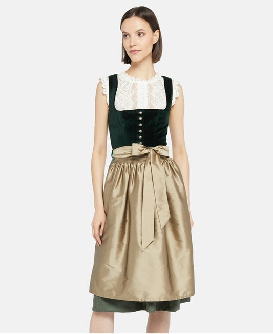 Dirndl mit Schürze