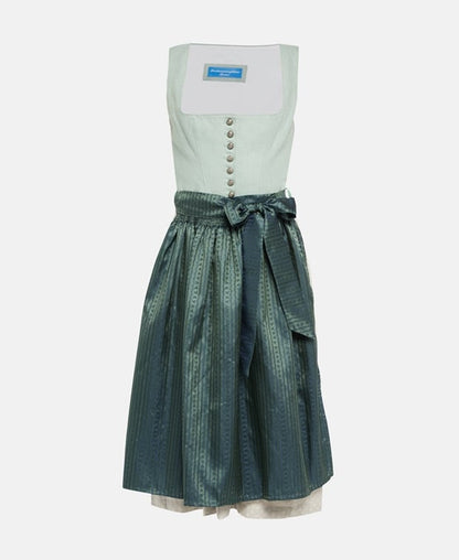Dirndl mit Schürze
