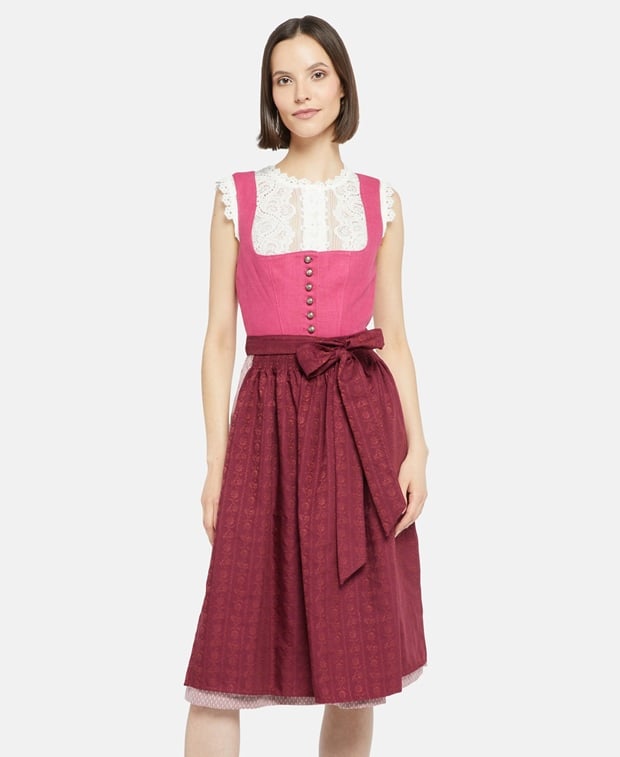 Dirndl mit Schürze