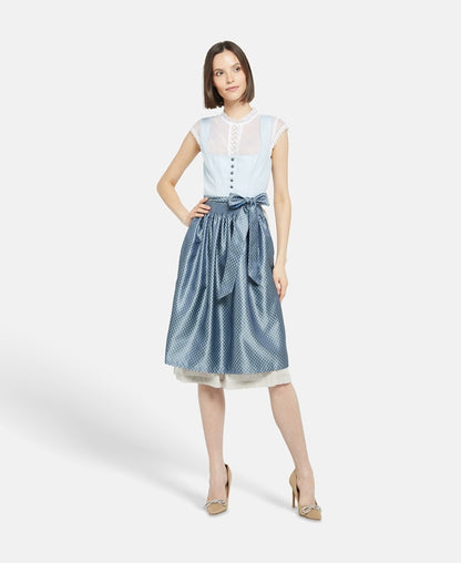 Dirndl mit Schürze