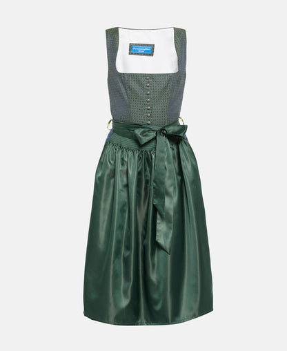 Dirndl mit Schürze