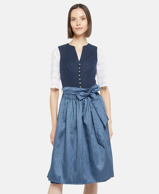 Dirndl mit Schürze