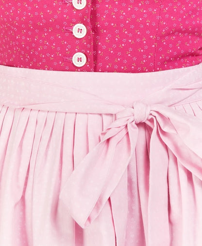 Dirndl mit Schürze